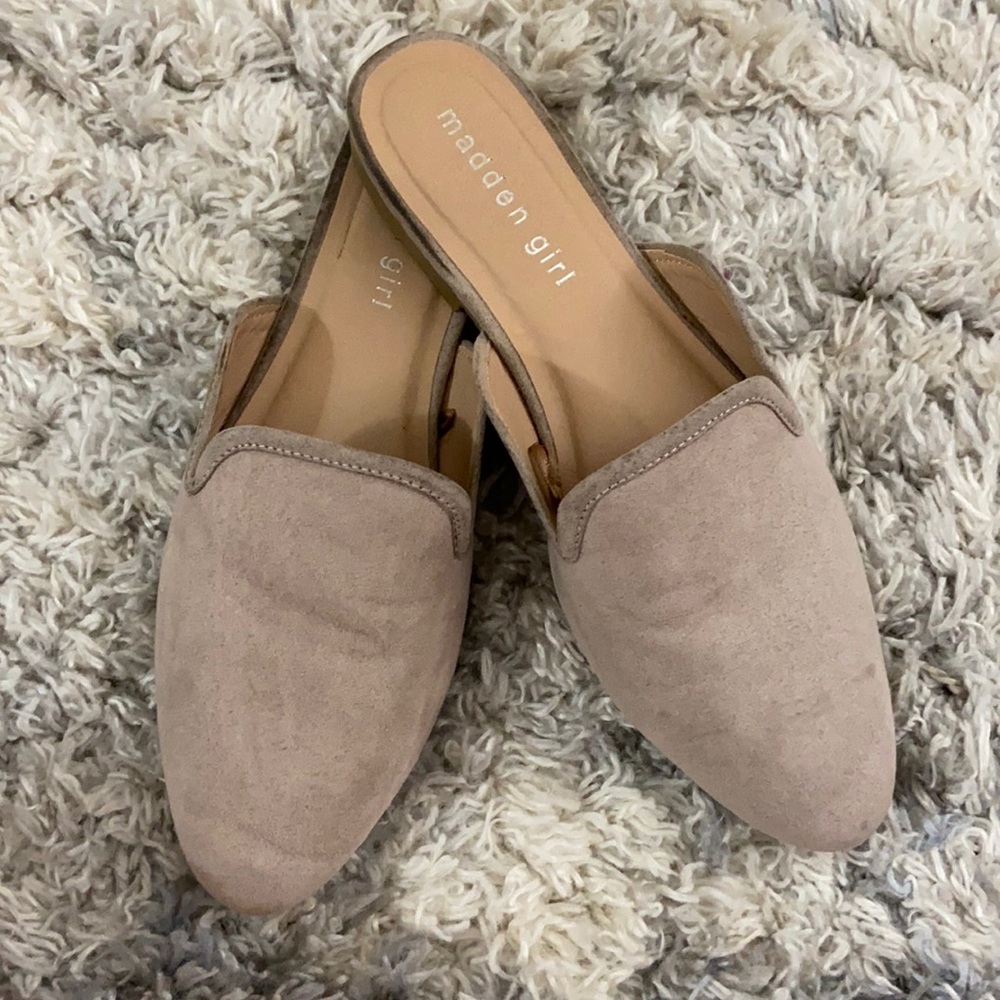 Madden Girl Neutral Tone Slides